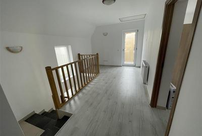 Casă individuală cu 3 camere cu Canalizare în Ștrand - 9