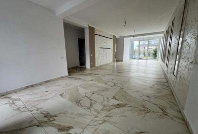 Casă cu 3 camere în Moșnița Veche