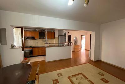 Apartament de vanzare, cu 4 camere, 88 mp, zona ultracentrala - 2