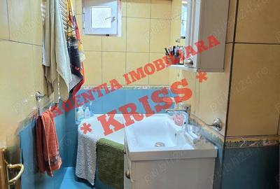 Apartament cu 4 camere decomandat în Central - 11