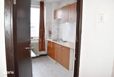 Apartament cu 4 camere decomandat în Cantemir - 7