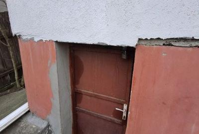 Casă cu 4 camere semidecomandat în Vlădiceni - 8