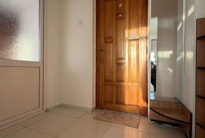 Garsonieră decomandată în Micro 12 - 8