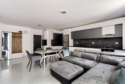 Apartament cu 2 camere decomandat, mobilat în Ultracentral