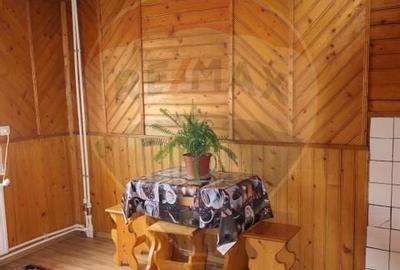 Casă individuală cu 9 camere cu Canalizare în Central - 13