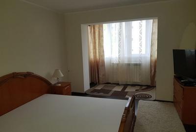 Apartament cu 2 camere decomandat în Apusului - 2