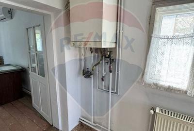 Casă individuală cu 7 camere cu Teren 626 Mp în Pârneava - 9