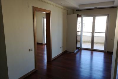 Apartament cu 2 camere decomandat în Ștefăneștii de Jos