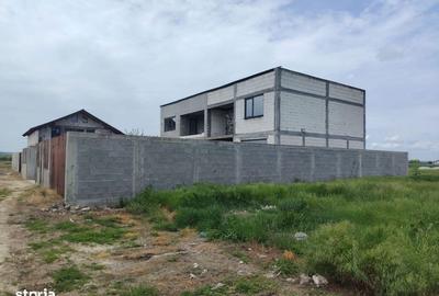 Casă cu 4 camere în Albești - 4