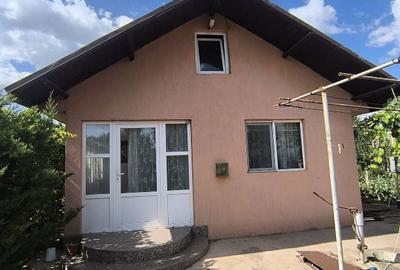 Casă cu 3 camere în Ciorani - 2