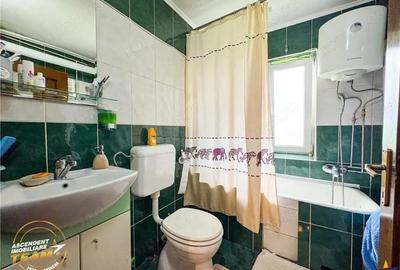 Casă cu Canalizare în Central - 10