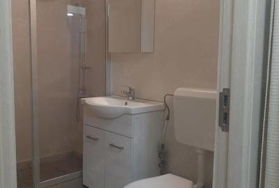 Apartament cu 3 camere semidecomandat în Central - 5