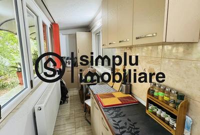 Apartament cu 2 camere semidecomandat în Craiovița Nouă