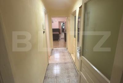 Casa de vanzare 5 camere + dependente - 10