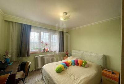 Apartament cu 3 camere decomandat în Vasile Aaron