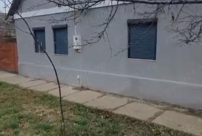 Vand casa intr-o zona lini?tita - 1