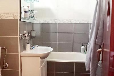 Apartament cu 2 camere semidecomandat în Micro 16 - 1