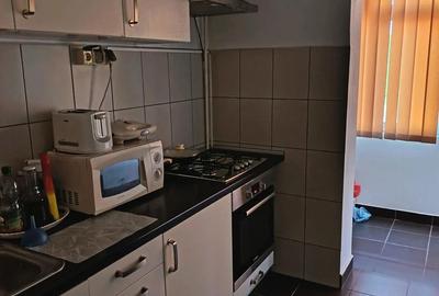 Pozitie excelenta!2 decomandate BRAZDA(Sc.23),etaj 3,renovat. - 2
