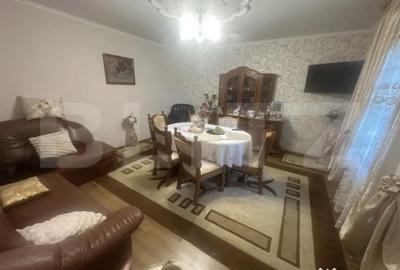 Casă cu 5 camere cu Teren 260 Mp în 14 Mai - 1
