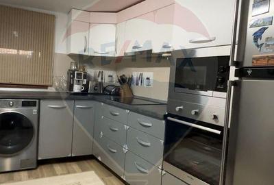 Casă cu 4 camere cu Teren 1378 Mp în Șeica Mică - 8