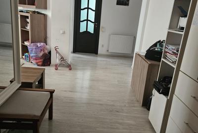 Apartament cu 3 camere semidecomandat în Sălăjan - 16