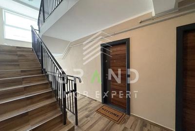 Apartament cu 3 camere semidecomandat, mobilat în Florești