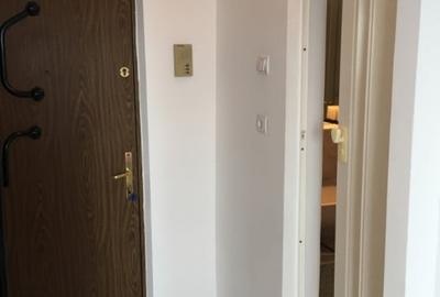 Garsoniera | Piata Sudului - Berceni | Proximitate metrou 5 minute | - 8