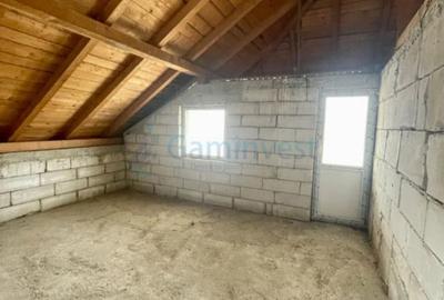 Casă cu 4 camere cu Teren 1000 Mp în Ceica - 5