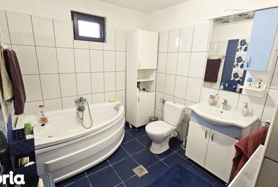 Casă cu 5 camere cu Teren 768 Mp în Poienarii Burchii - 3