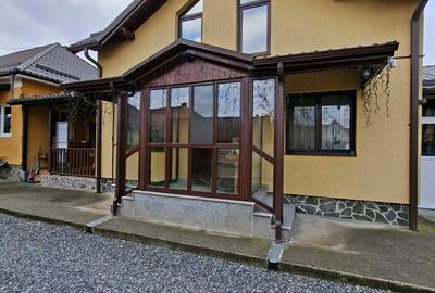Casă cu 4 camere cu Teren 1450 Mp în Florești - 1