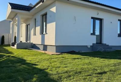 Casă cu 3 camere cu Teren 400 Mp în Pielești - 3