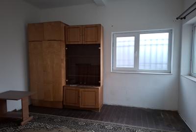 Casă individuală cu 12 camere cu Teren 207 Mp în Unirii - 1