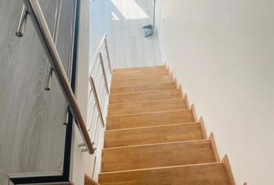 Casă cu 3 camere în Tunari - 5