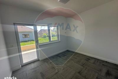 Casă cu 4 camere cu Teren 715 Mp în Central - 4