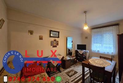Apartament cu 3 camere semidecomandat în Central - 6