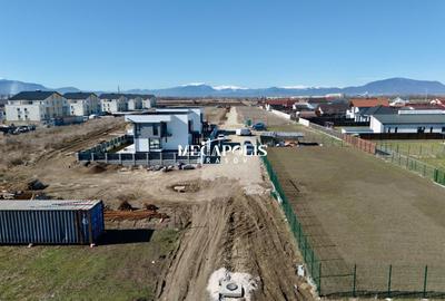 Teren Construcții intravilan de 518 mp, în Sânpetru - 2
