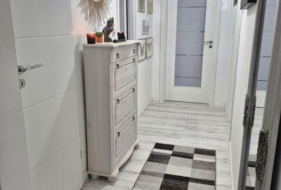 Apartament cu 2 camere decomandat, mobilat în 13 Septembrie - 5