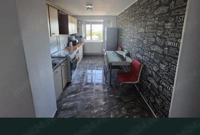 Apartament cu 3 camere decomandat în Exterior Vest - 5