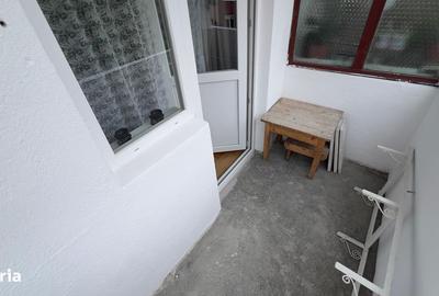 Apartament cu 2 camere decomandat în Petros - 1