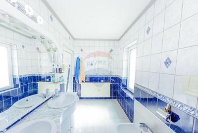 Casa cu 7 camere de vanzare la drumul principal cu 2 in... - 6