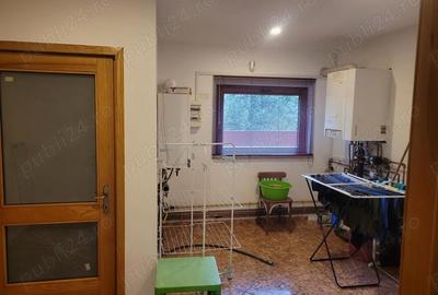 Casă cu 6 camere cu Teren 1300 Mp în Central - 12
