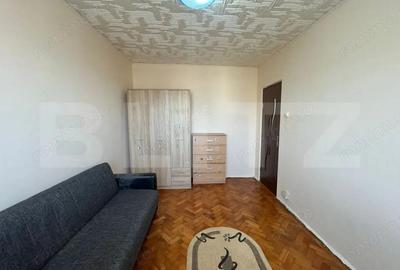Apartament cu 3 camere semidecomandat în Central - 1
