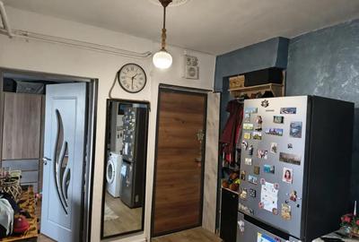Apartament cu 2 camere decomandat în Calea București - 3