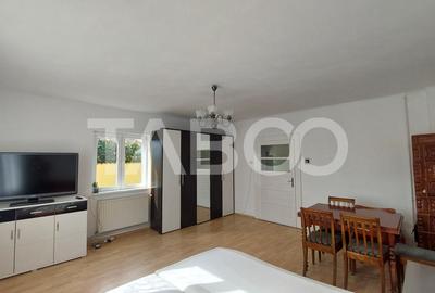 Doua case la pret de una teren 900 mp zona Turnisor - 5