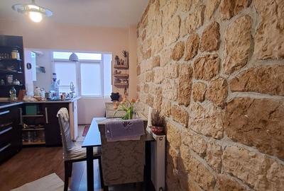 Apartament cu 4 camere în Central - 8