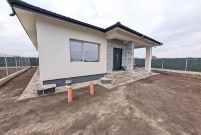 Casă individuală cu 4 camere cu Teren 685 Mp în Corbeanca - 2