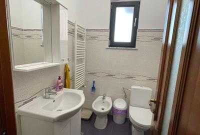 Casă cu 3 camere cu Teren 500 Mp în Cordun