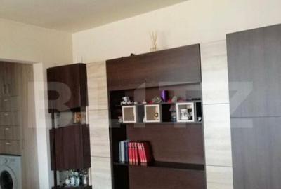 Apartament cu 2 camere semidecomandat în Cetate