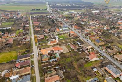 Casă individuală cu 5 camere cu Canalizare în Central - 28