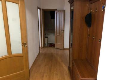 Apartament cu 2 camere in zona Semi-Centrala - 1